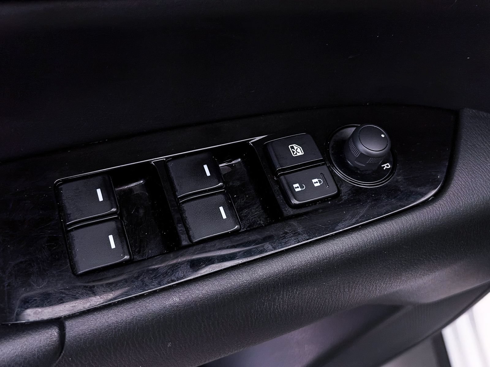 Used 2021 MAZDA CX-5 Touring FWD image 16