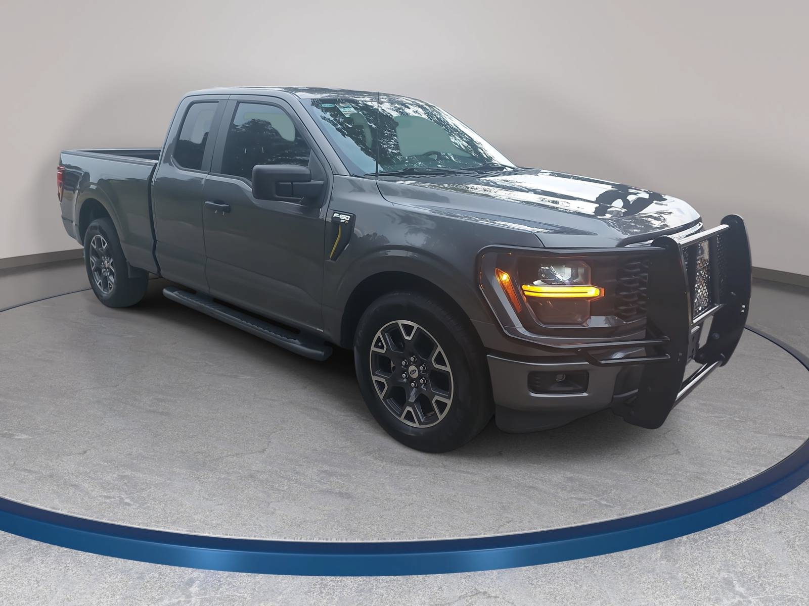 Used 2024 Ford F150 STX RWD image 3