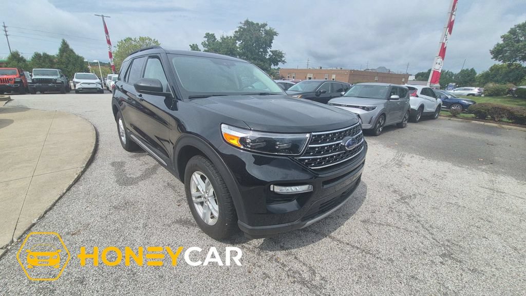 Used 2020 Ford Explorer XLT w/ Equipment Group 202A AWD/4WD image 1