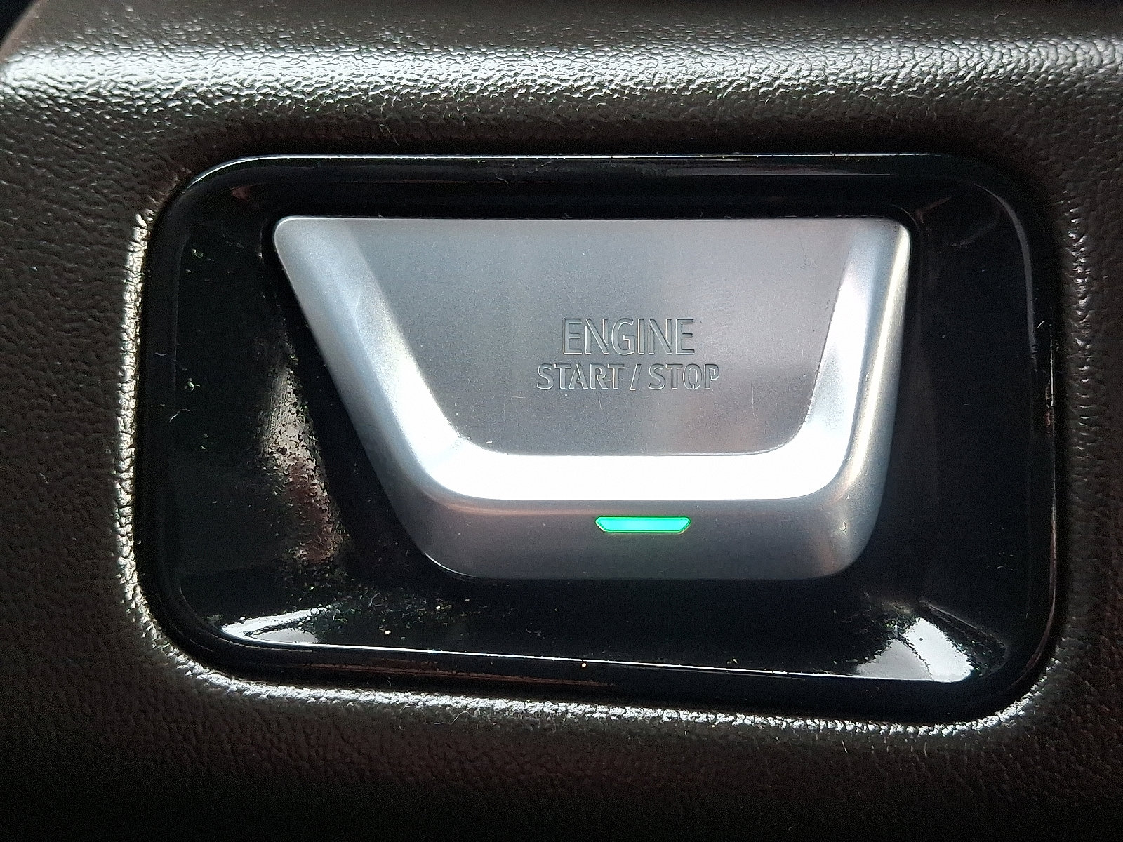 Certified 2025 GMC Yukon Denali image 22