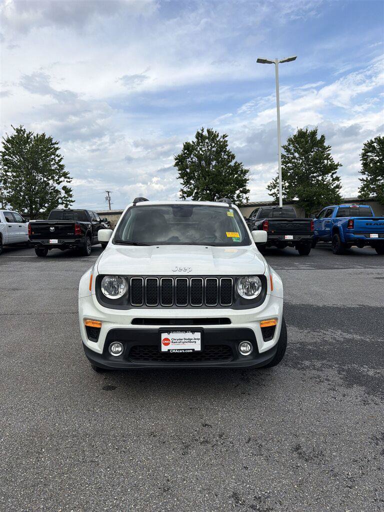 Used 2019 Jeep Renegade Latitude AWD/4WD image 2