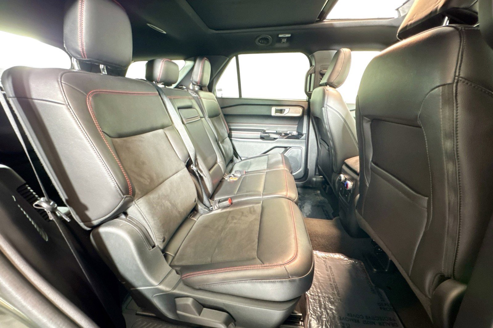 Used 2022 Ford Explorer ST-Line w/ Class IV Trailer Tow Package image 27