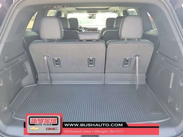 New 2026 GMC Acadia Elevation image 9