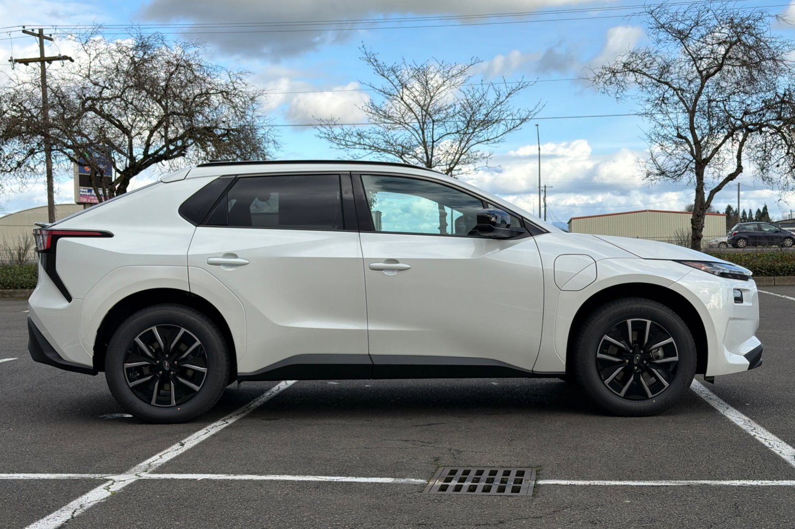 New 2026 Subaru Solterra Premium image 3