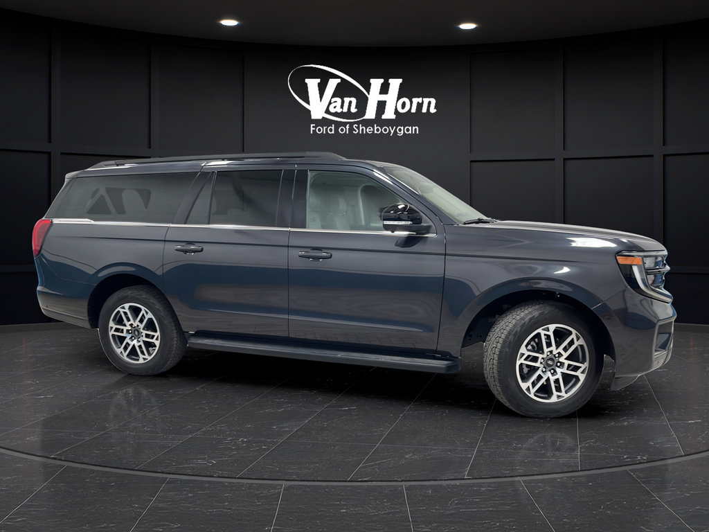 Used 2025 Ford Expedition Max Active AWD/4WD image 8