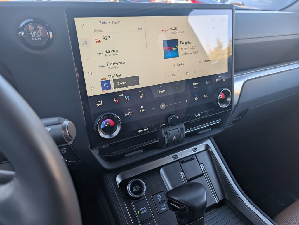 Used 2024 Lexus GX 550 w/ Accessory Package (2T) image 23