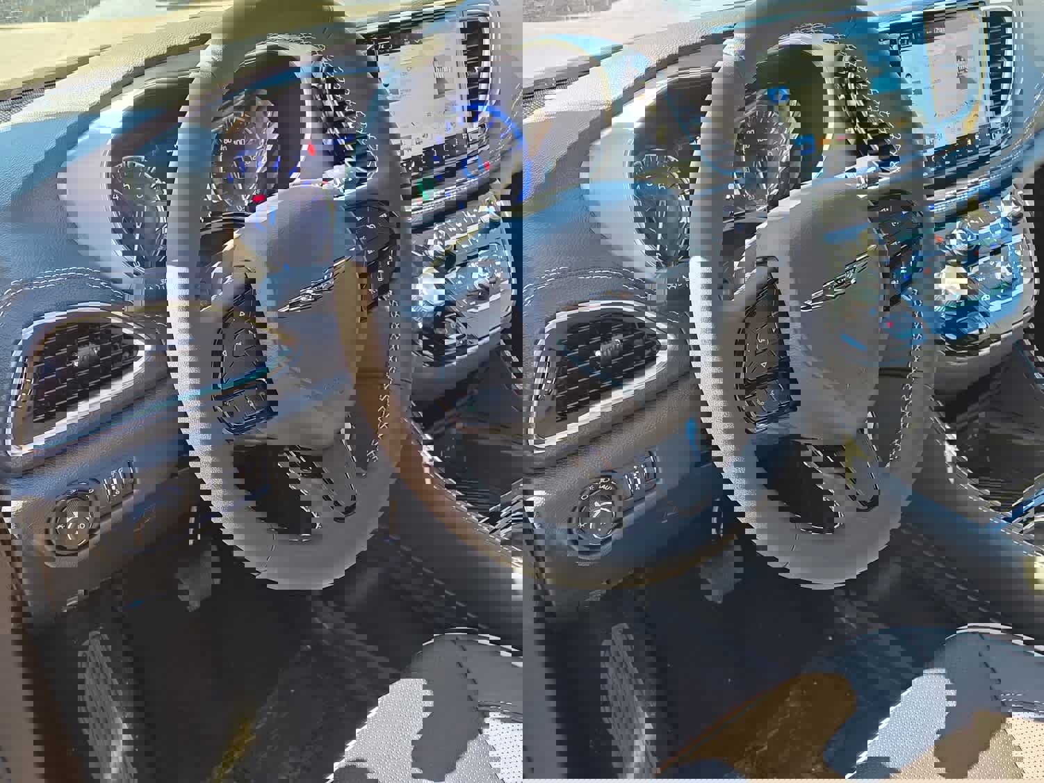 New 2026 Chrysler Pacifica Limited w/ S Appearance Package image 18