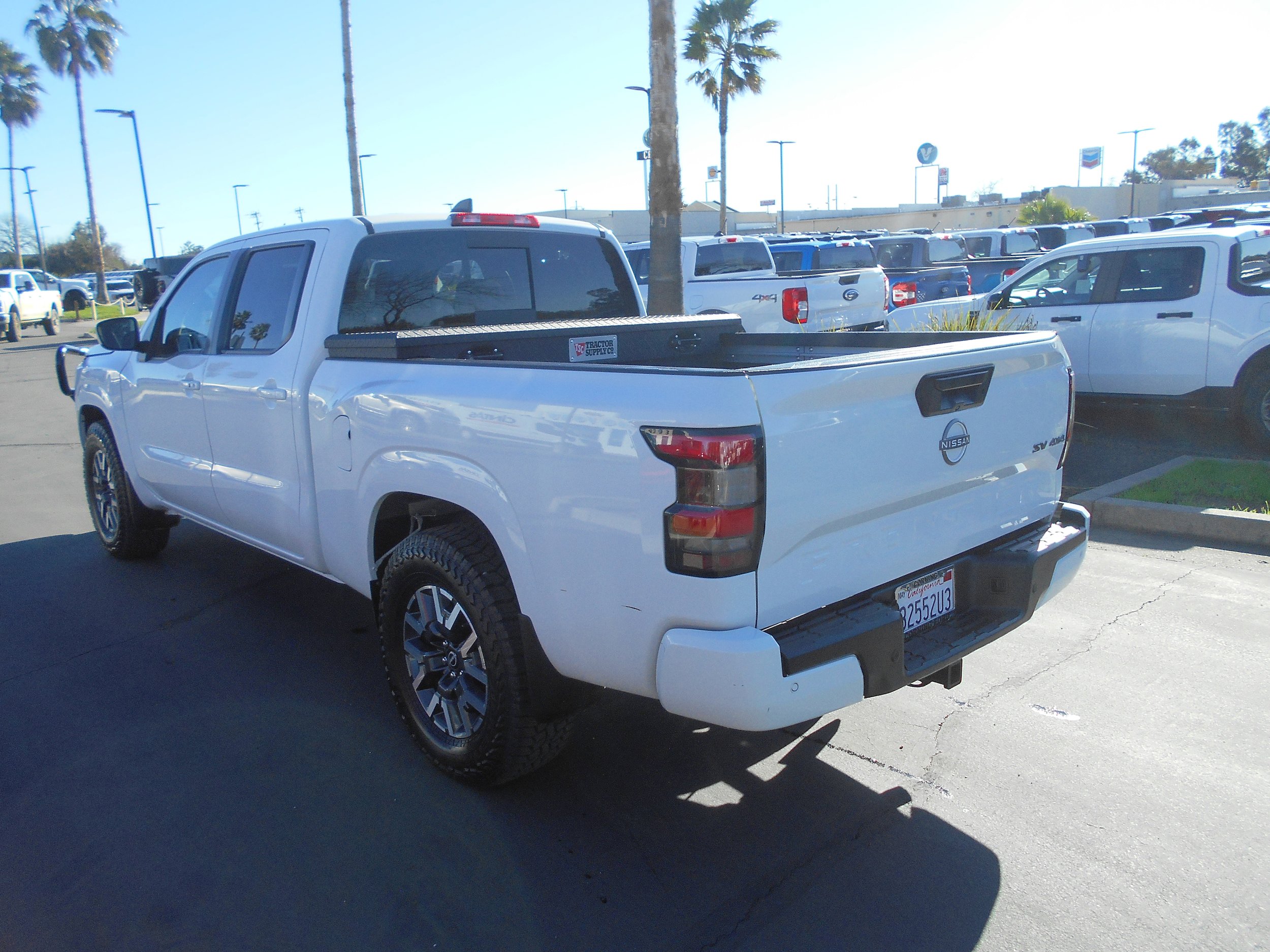 Used 2023 Nissan Frontier SV w/ Technology Package AWD/4WD image 5