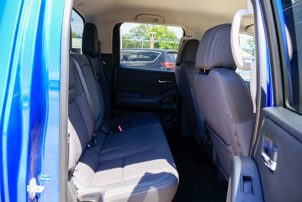Used 2024 Nissan Frontier SV RWD image 10
