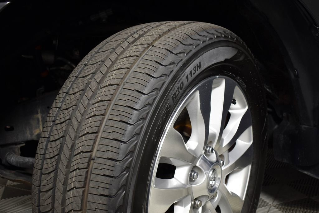 Used 2010 Toyota Sequoia Platinum image 8