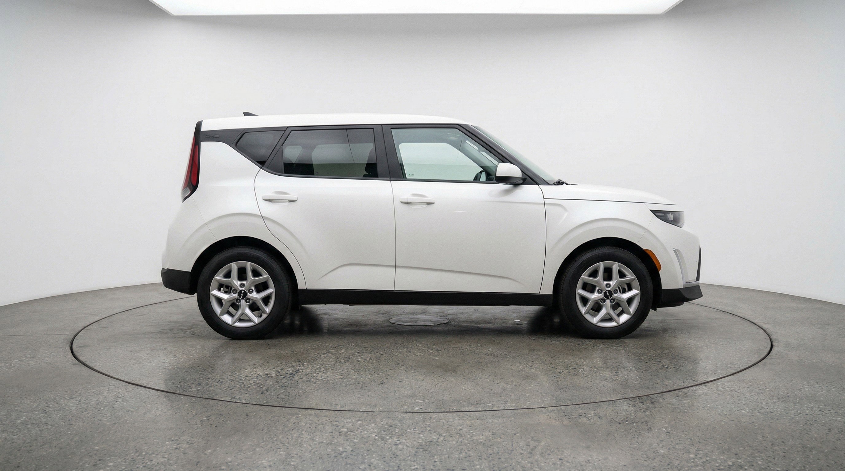 Used 2025 Kia Soul LX w/ LX Technology Package image 11
