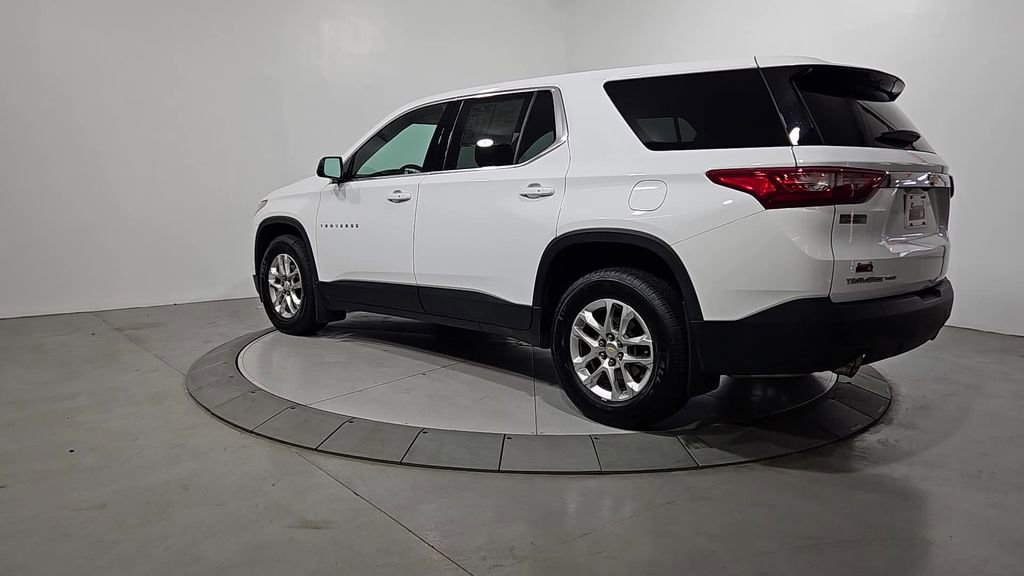 Used 2020 Chevrolet Traverse LS image 3