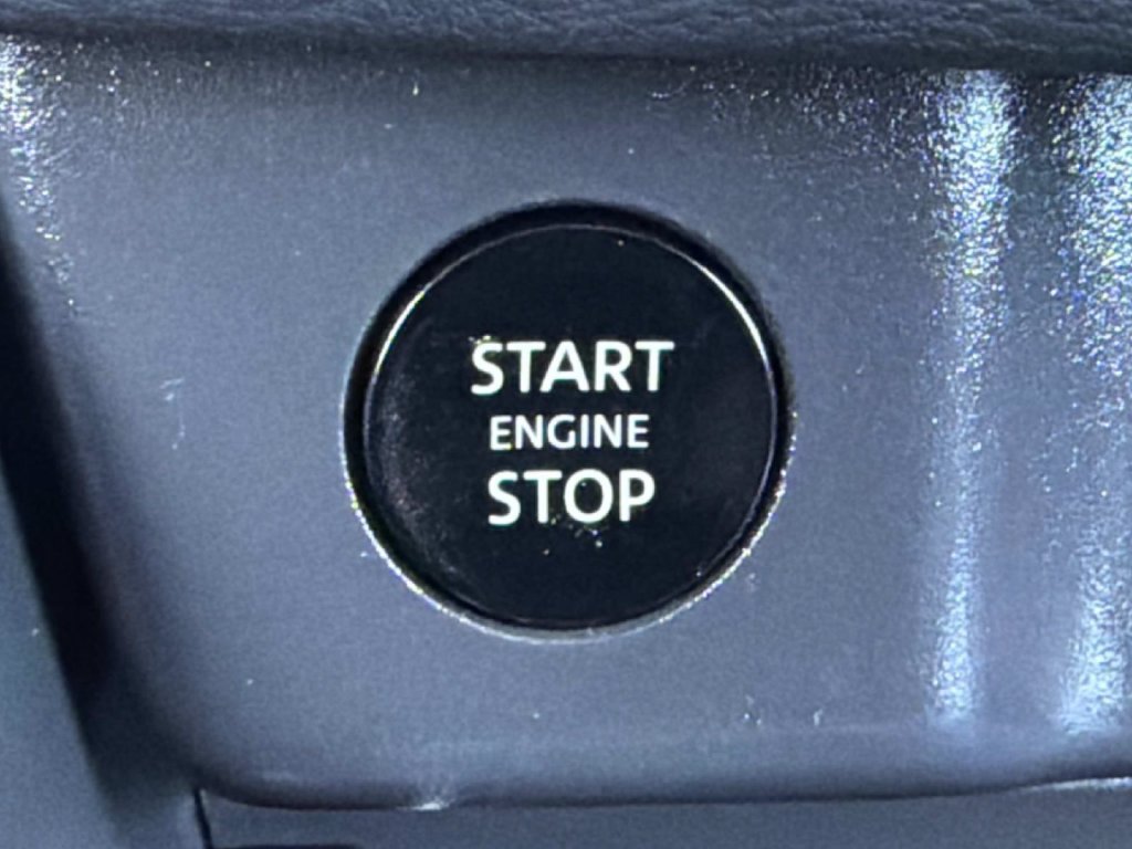 Used 2024 Nissan Rogue SL w/ SL Premium Package FWD image 25