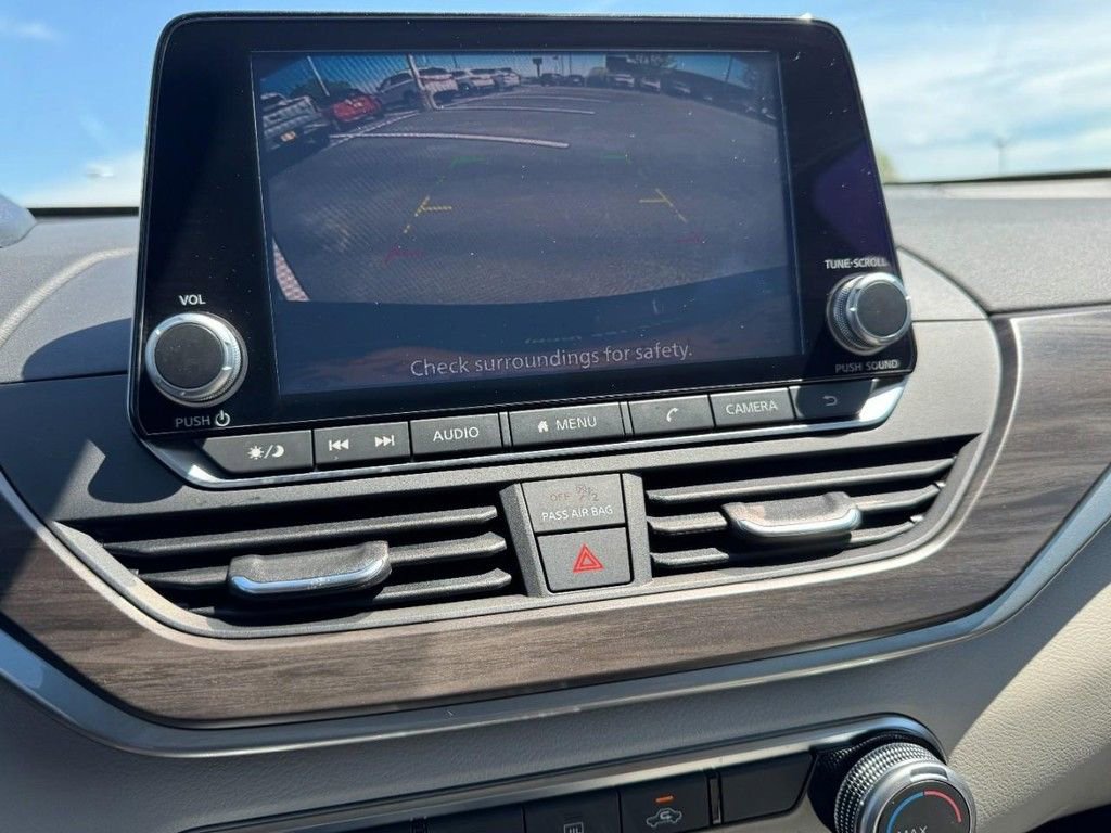Used 2024 Nissan Altima 2.5 SV FWD image 20