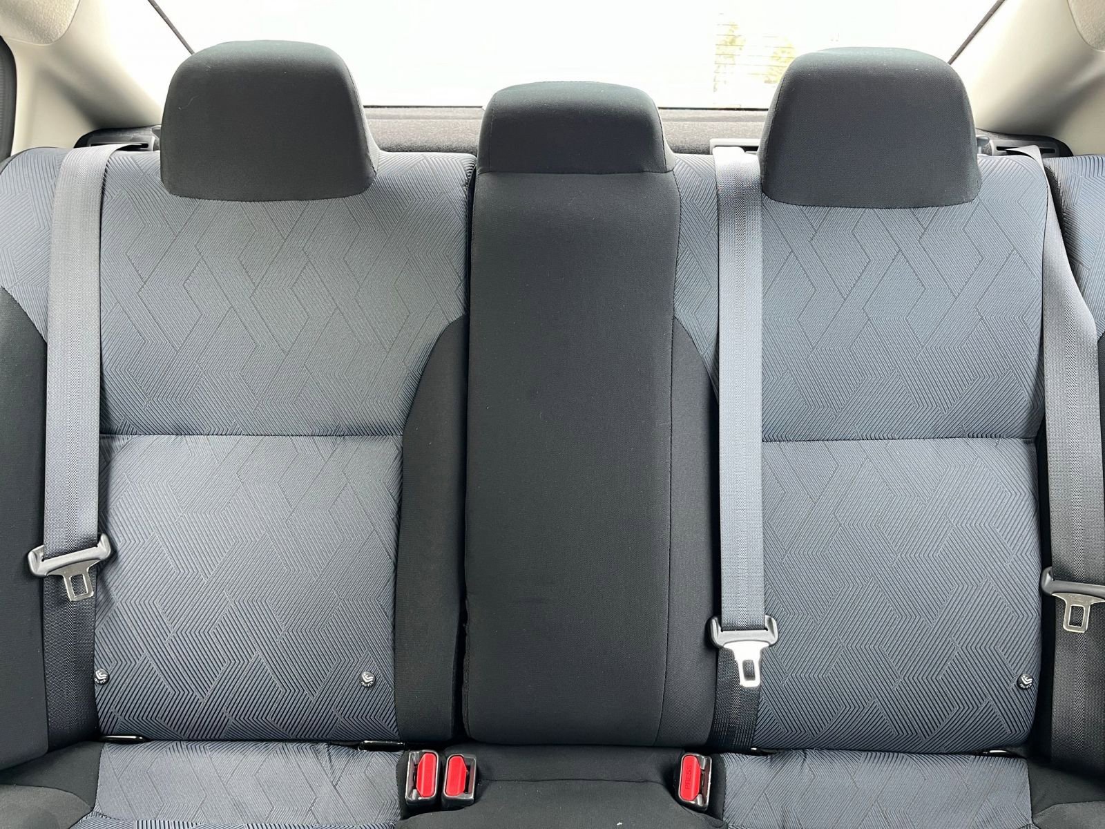 Used 2025 Nissan Versa SV image 34