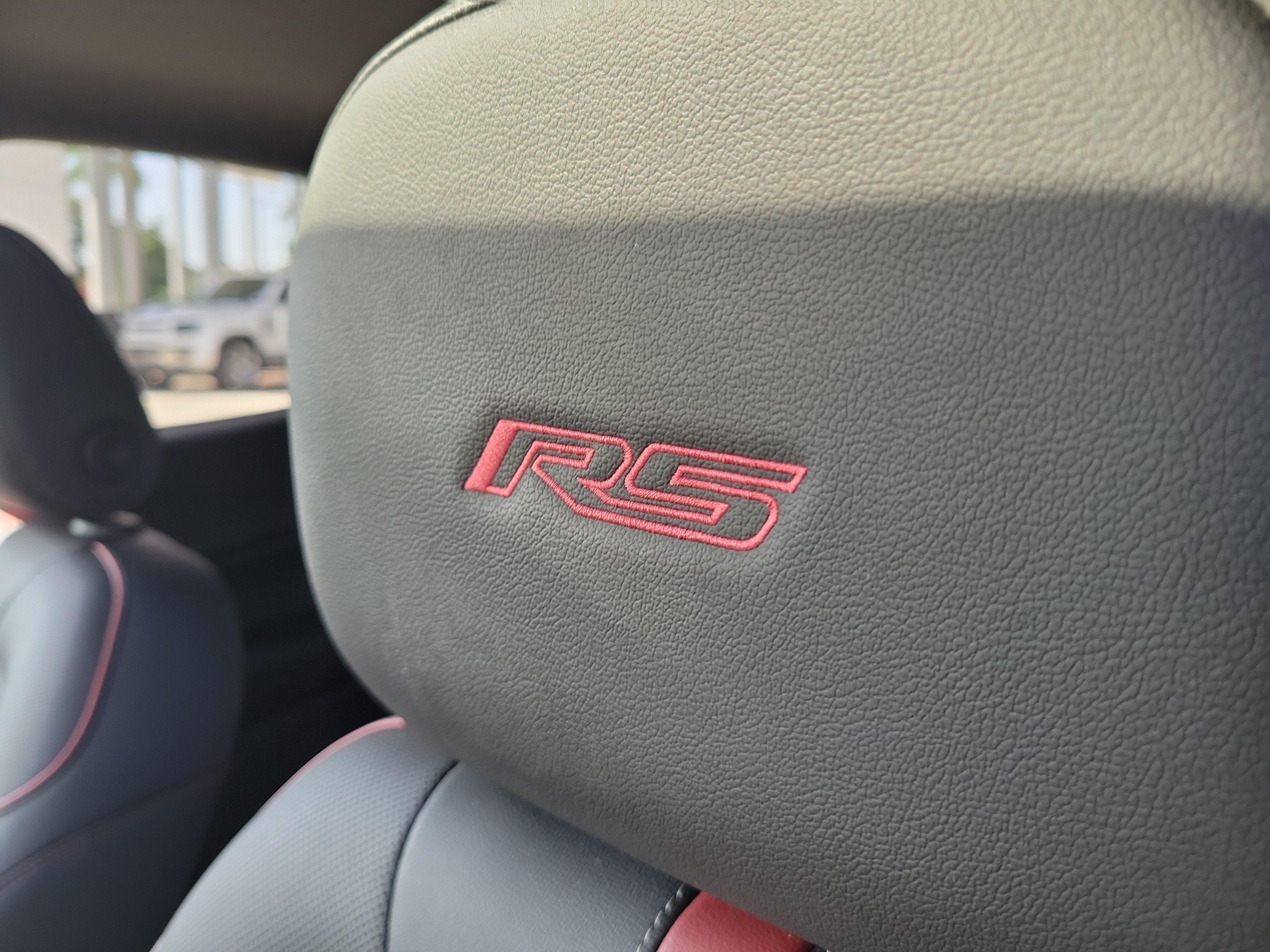 Used 2024 Chevrolet Trax RS w/ Sunroof Package FWD image 25