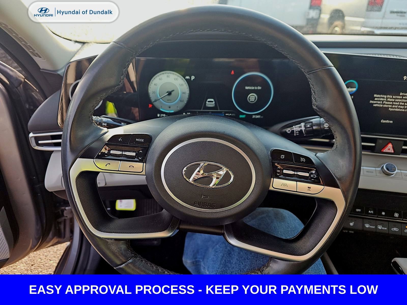 Used 2023 Hyundai Elantra Limited w/ Cargo Package image 5