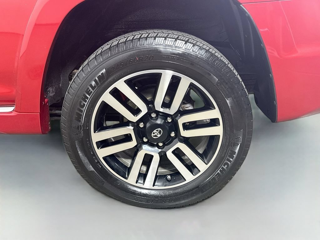 Certified 2017 Toyota 4Runner Limited AWD/4WD image 31