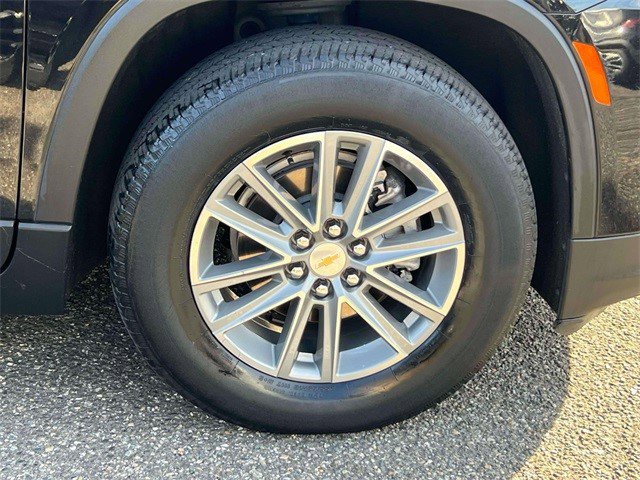 Certified 2023 Chevrolet Traverse LT w/ Rear Camera Mirror Package image 6