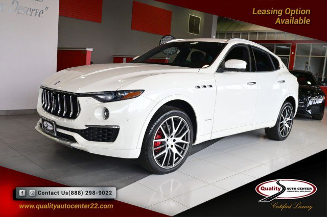 Used 2019 Maserati Levante GranLusso AWD/4WD image 1