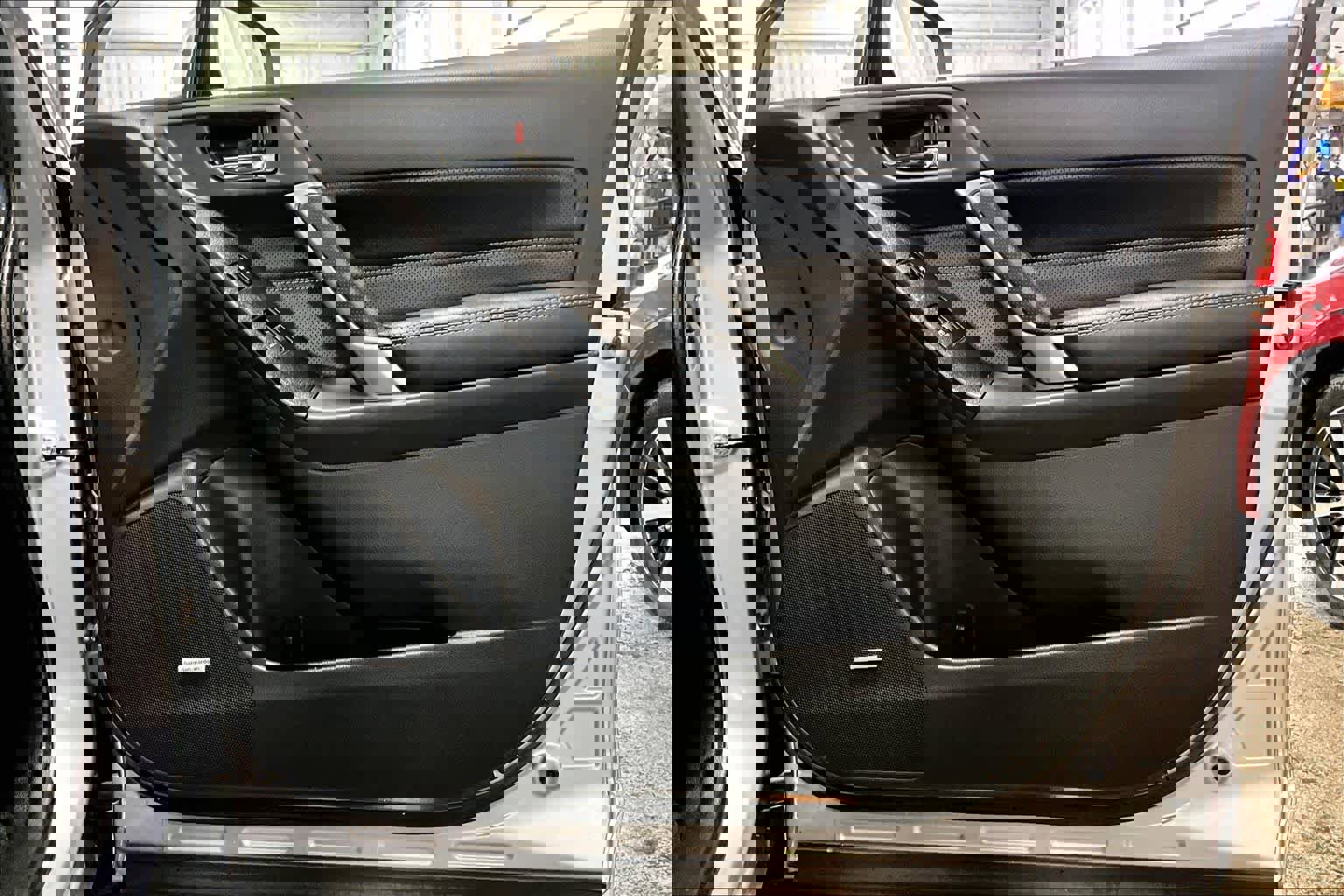 Used 2017 Subaru Forester 2.5i Touring AWD/4WD image 24