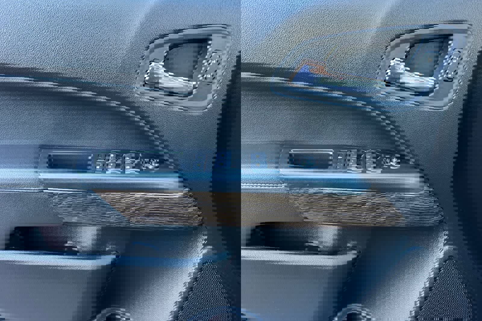 Used 2019 GMC Canyon Denali image 13