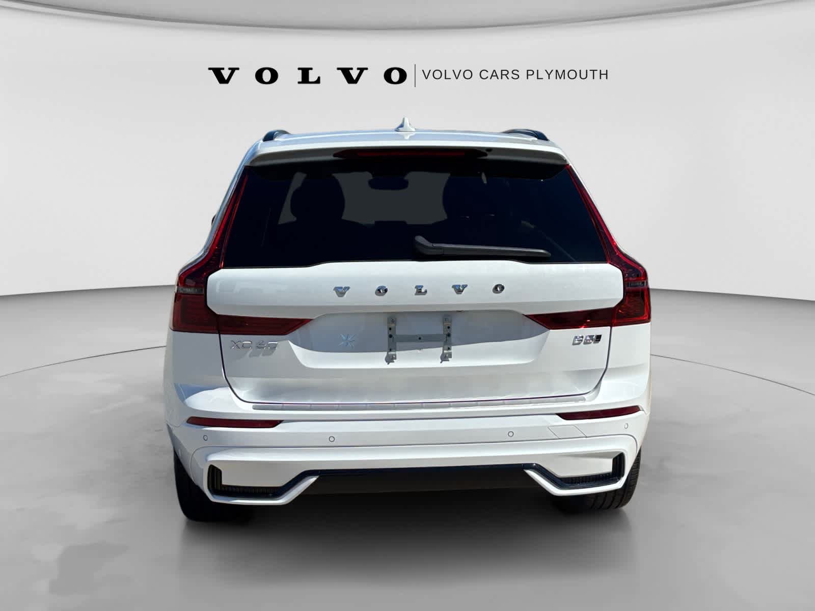 Used 2026 Volvo XC60 B5 Plus AWD/4WD image 6