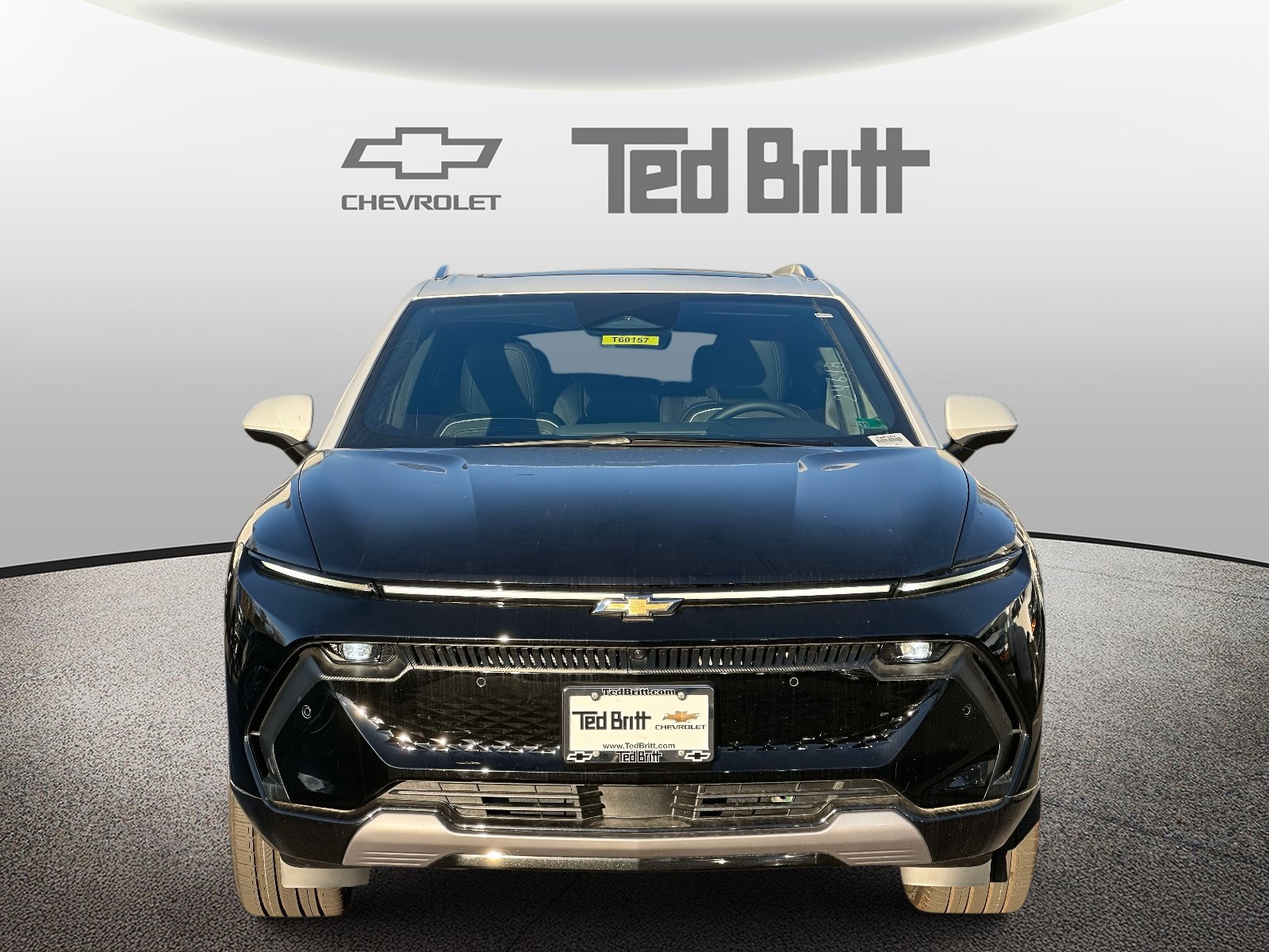New 2026 Chevrolet Equinox EV LT w/ Active Safety Package 3 AWD/4WD image 2