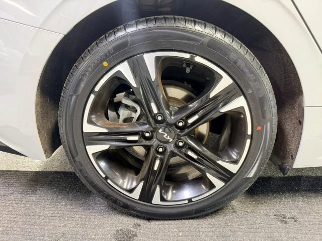 Used 2022 Kia K5 GT-Line w/ GT-Line Awd Premium Package image 17