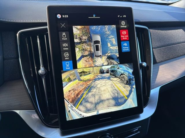 New 2026 Volvo XC90 B6 Plus w/ Protection Package Premier AWD/4WD image 20