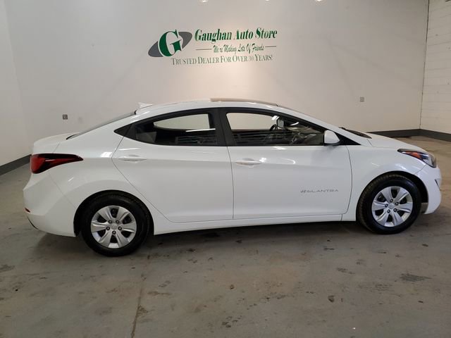 Used 2016 Hyundai Elantra SE image 7