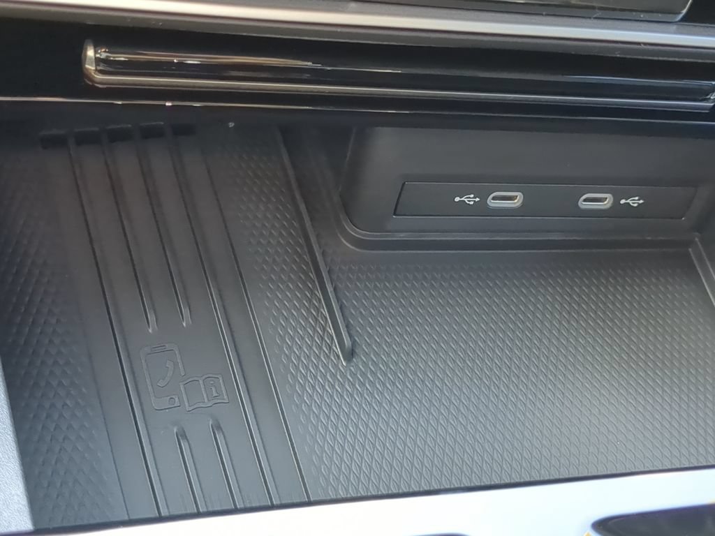 New 2026 Volkswagen Atlas Cross Sport SE FWD image 24