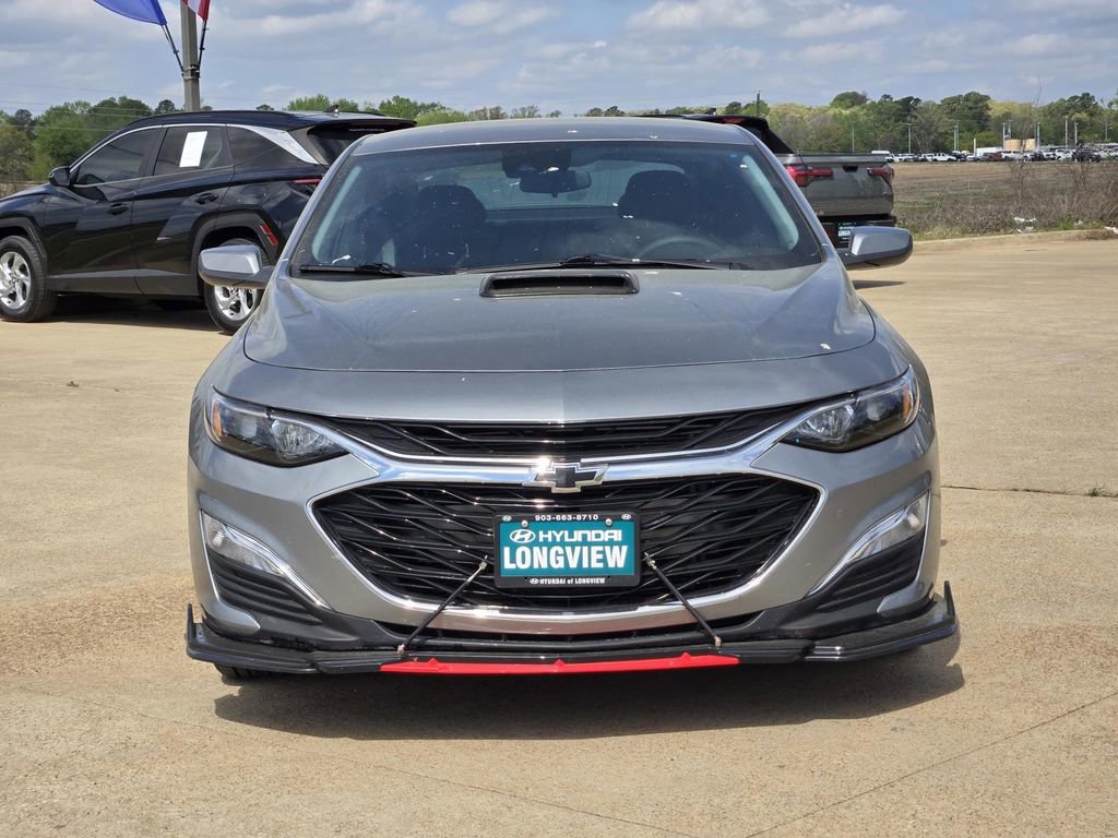 Used 2025 Chevrolet Malibu RS image 2