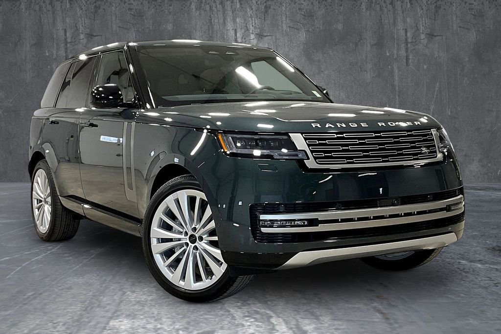 New 2026 Land Rover Range Rover SE image 2