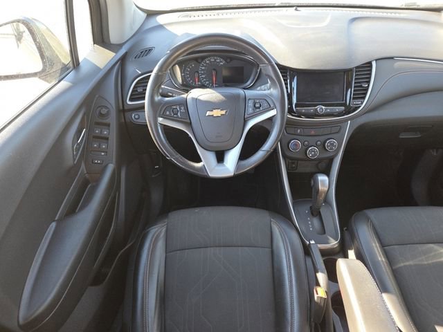 Used 2022 Chevrolet Trax LT w/ LT Convenience Package image 25