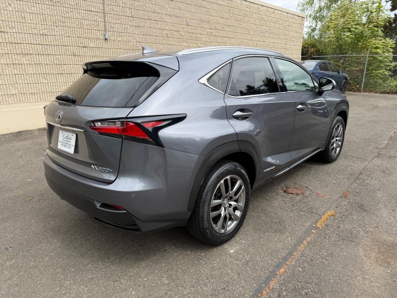 Used 2016 Lexus NX 300h AWD w/ Premium Package image 5