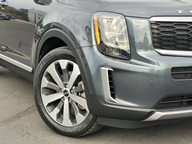 Certified 2022 Kia Telluride EX w/ EX Premium Package FWD image 11