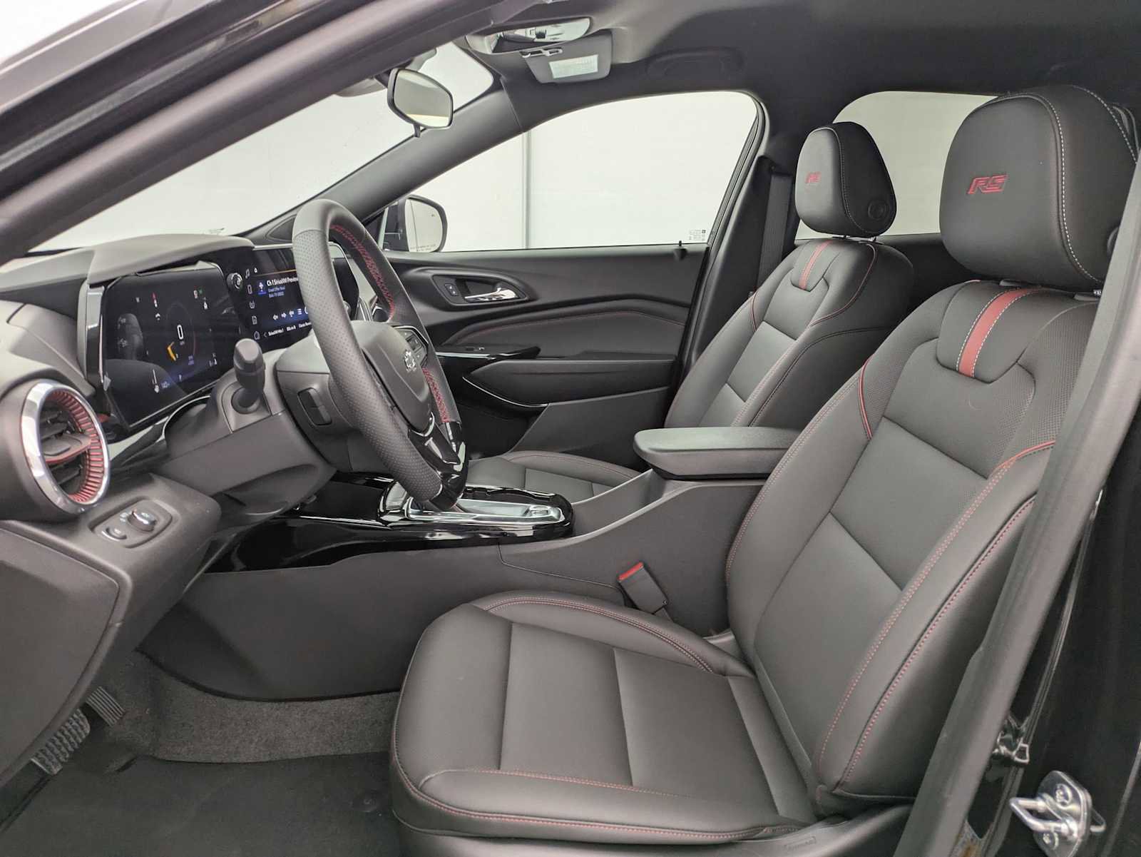 New 2026 Chevrolet Trax RS w/ Driver Confidence Package FWD image 17