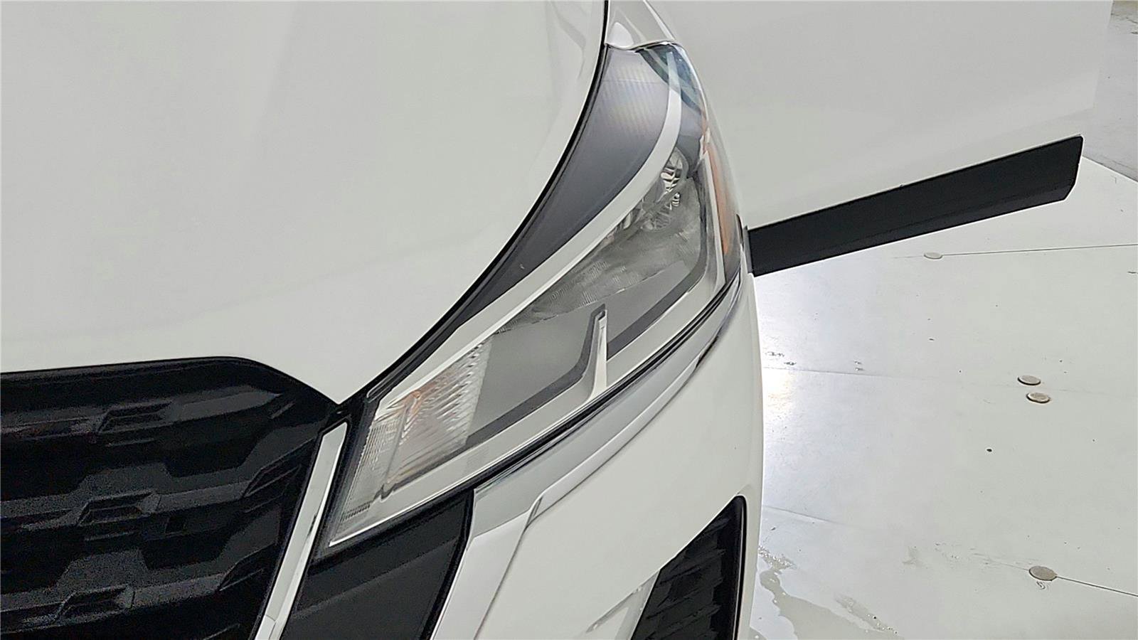 Used 2022 Nissan Kicks S FWD image 26