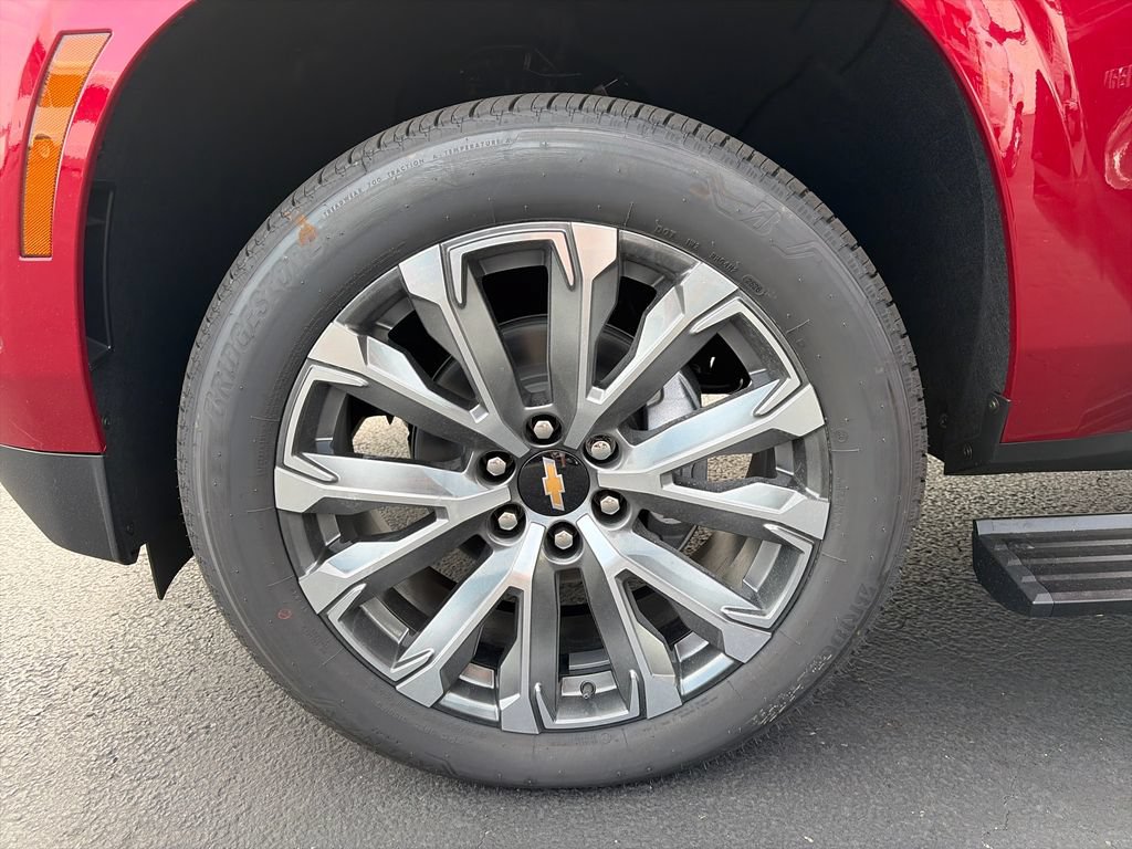 New 2026 Chevrolet Suburban High Country AWD/4WD image 30
