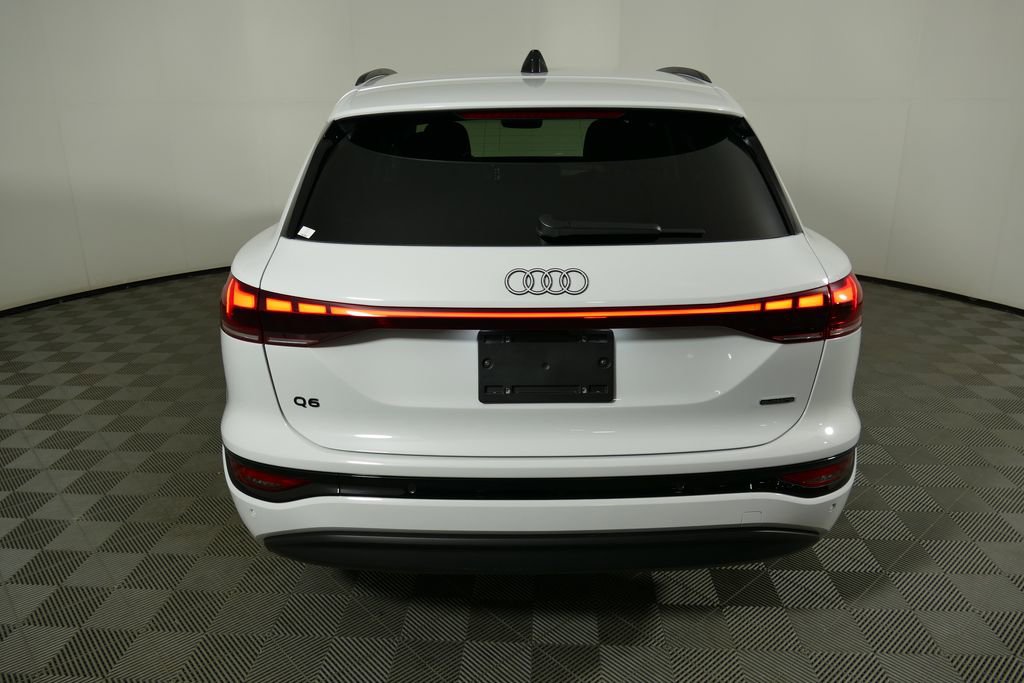 Certified 2025 Audi Q6 e-tron Premium w/ Convenience Package image 28