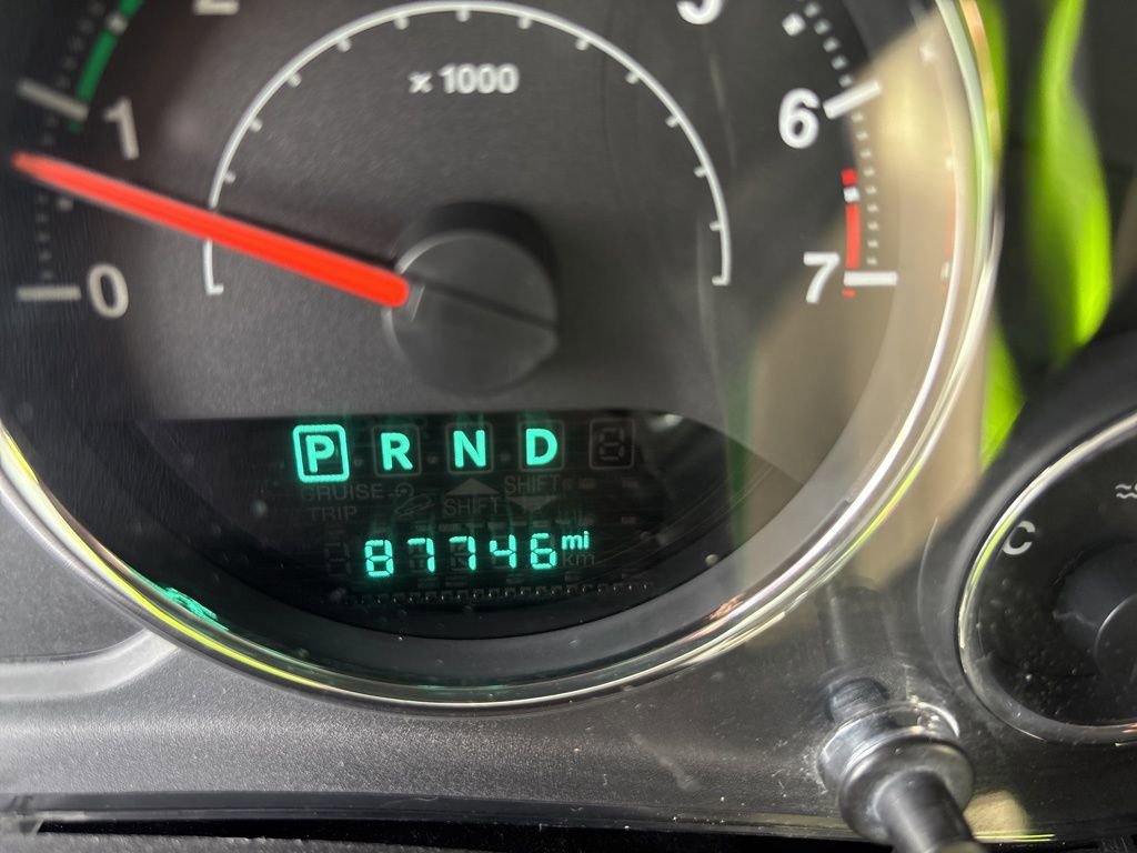 Used 2016 Jeep Wrangler Unlimited Sahara w/ Connectivity Group AWD/4WD image 20