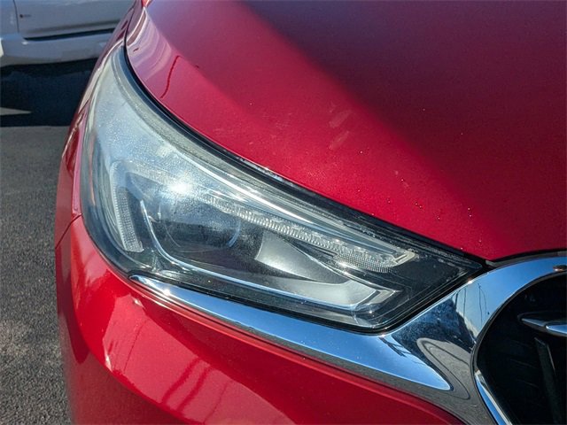 Used 2018 Buick Enclave Essence image 10