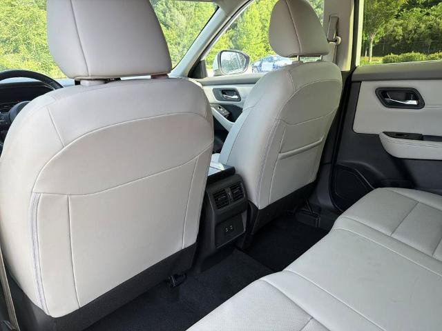 Certified 2024 Nissan Rogue SV w/ SV Premium Package FWD image 20