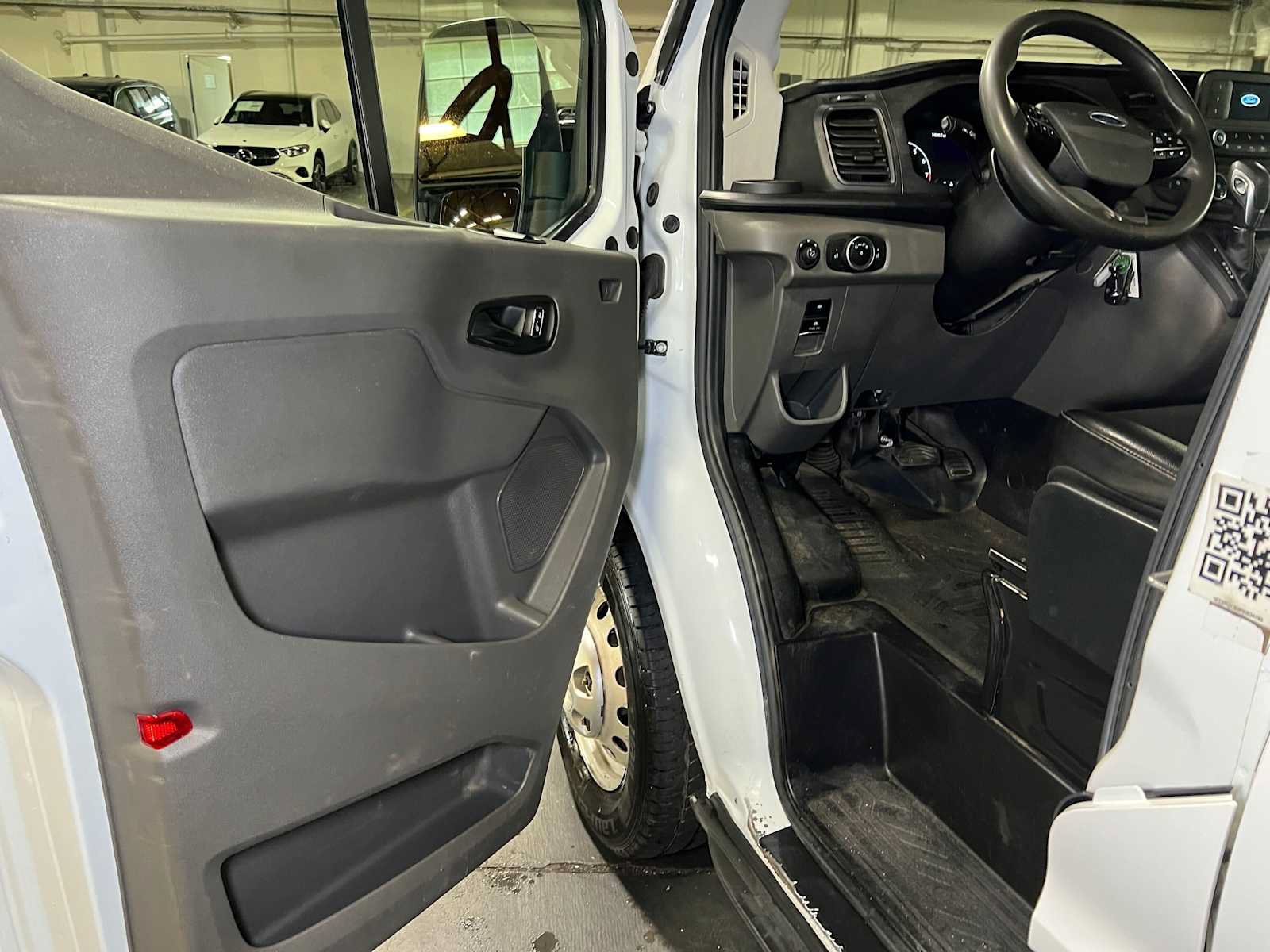 Used 2023 Ford Transit 250 Medium Roof AWD w/ Load Area Protection Package image 18