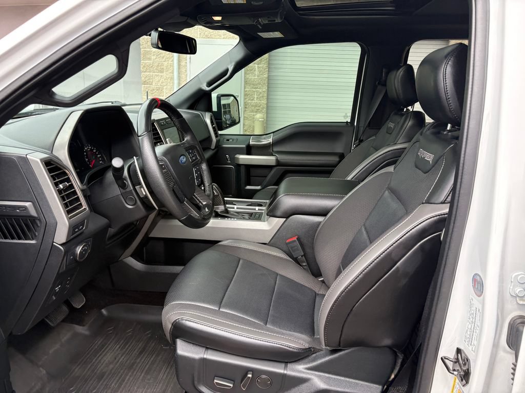 Used 2019 Ford F150 Raptor w/ Equipment Group 802A Luxury AWD/4WD image 18