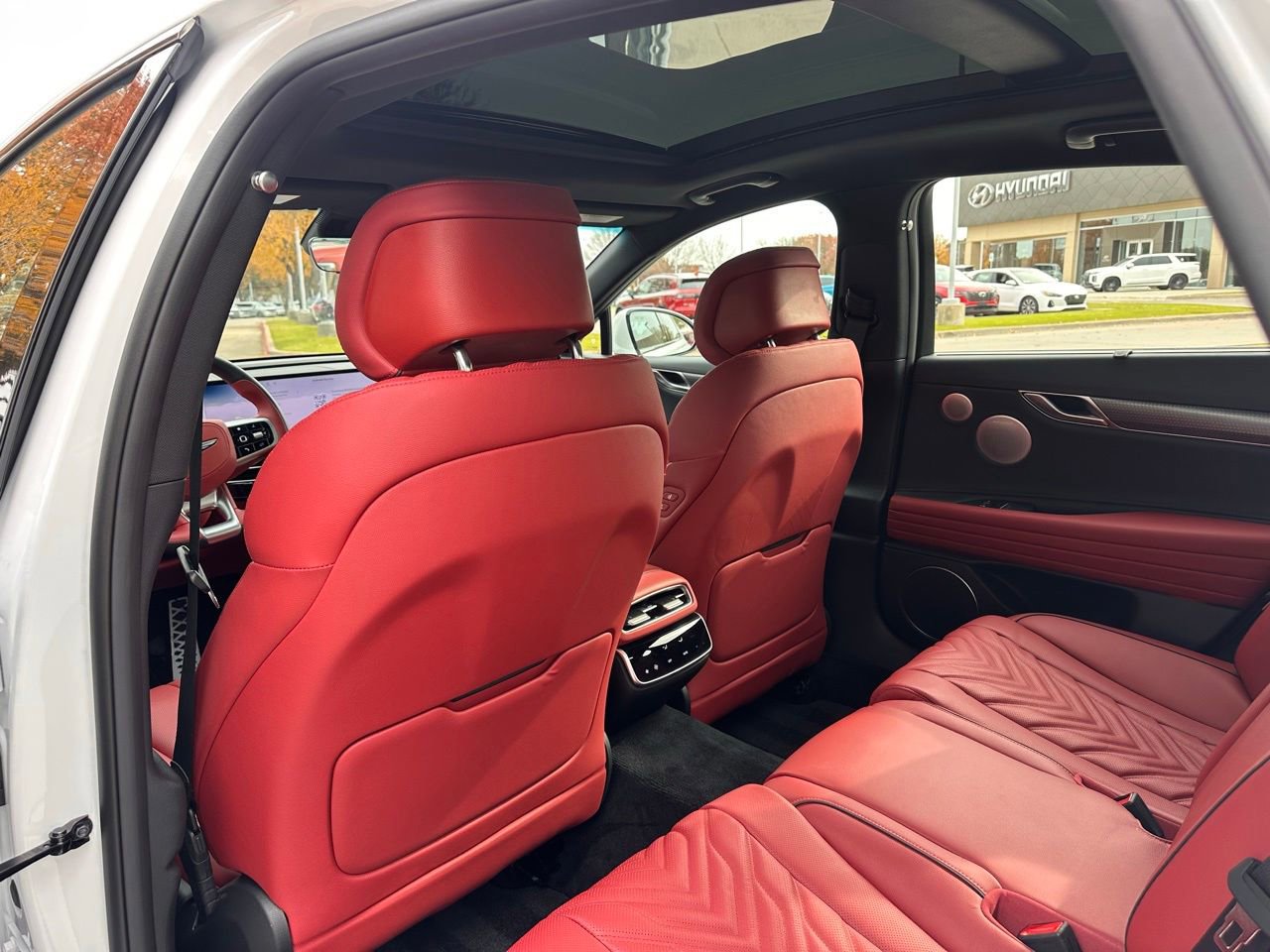 Used 2025 Genesis G80 3.5T Sport image 15