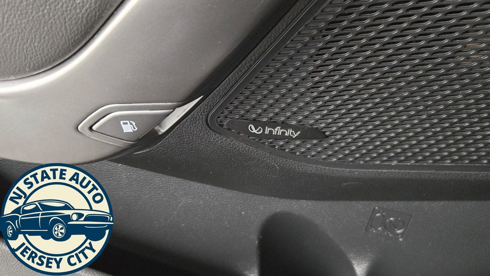Used 2019 Hyundai Santa Fe XL AWD/4WD image 24