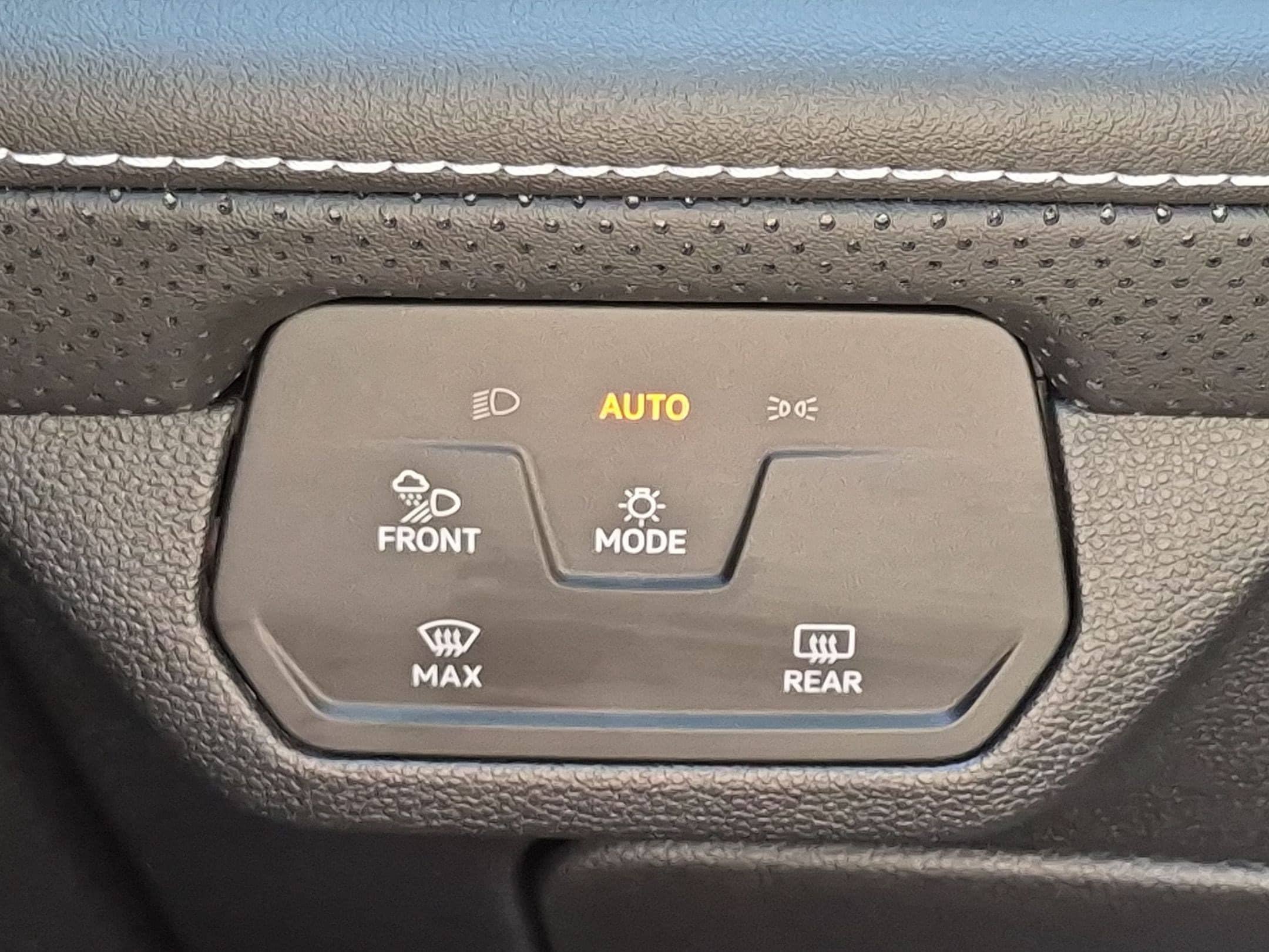 Used 2026 Volkswagen Atlas SE AWD/4WD image 17