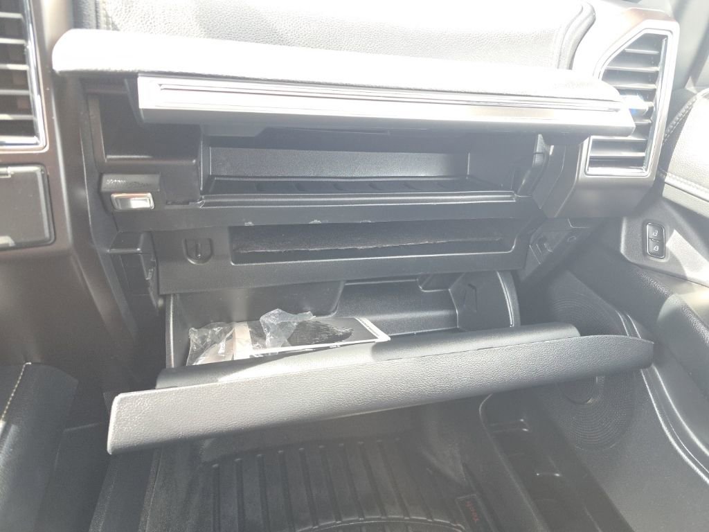 Used 2021 Ford Expedition Limited image 28